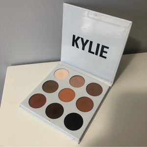 KYLIE cosmetics Bronze Palette